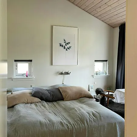 With Sauna Near Anneberg بيت للعطل