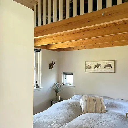 With Sauna Near Anneberg بيت للعطل Højby