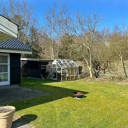 Semesterbostad With Sauna Near Anneberg Højby